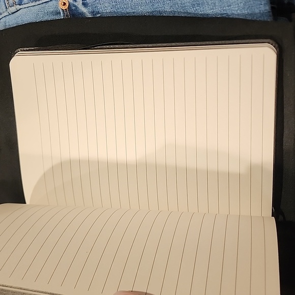 NWT Harry Potter Lined Journal Black Embossed - Picture 4 of 7